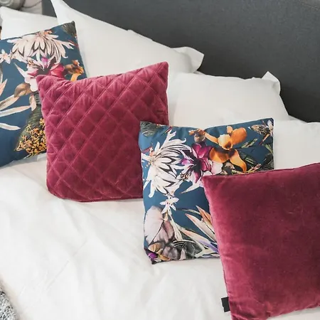 Yvonne Daire Oostende