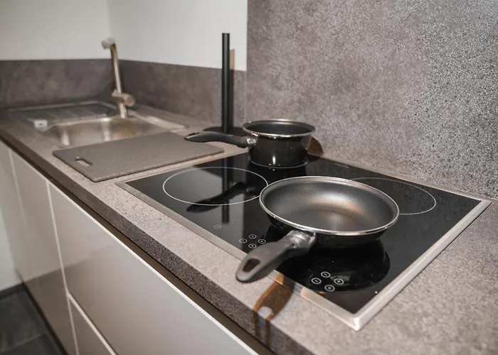 Yvonne * 奥斯滕德